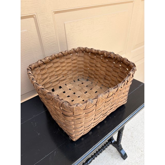 Antique American Splint Oak Square Basket, Late 19th Century For Sale - Image 4 of 12