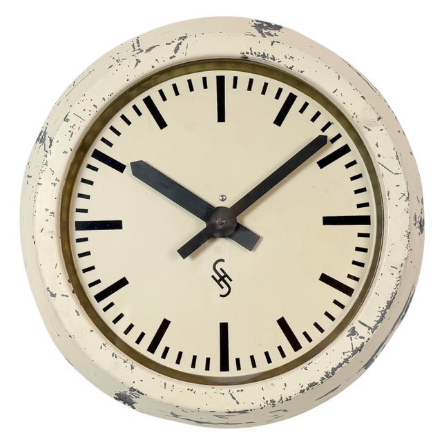 Vintage Industrial Factory Wall Clock from Siemens, 1950s For Sale - Image 17 of 17