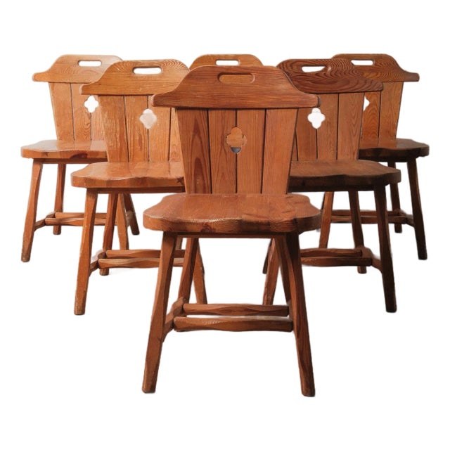 Set of 6 Vintage Alpine Pine Chairs With Cut-Out Backs and Rustic Patina For Sale