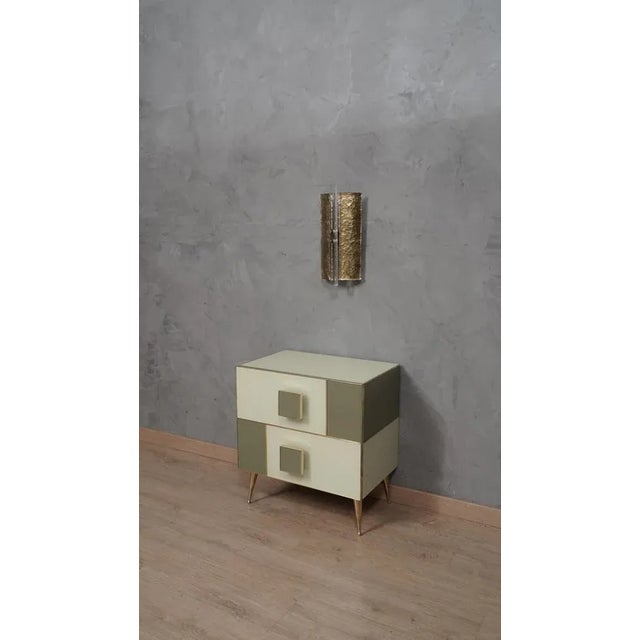 Beautiful assembly for this Murano glass applique. A very particular and rare glass to find, a gold effect and transparent...