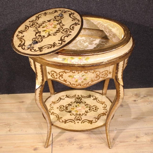 1950s 20th Century Tuscan Lacquered Gilded and Painted Side Table, 1950 For Sale - Image 5 of 13
