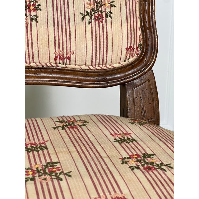 Don Ruseau Louis XV Style Upholstered Vanity or Side Chair in Walnut, 1940s For Sale - Image 15 of 18