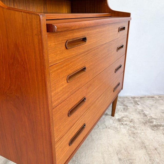 Teak Bureau with Writing Surface and Vanity Drawer from Illums Bolighus, 1960s For Sale - Image 11 of 18