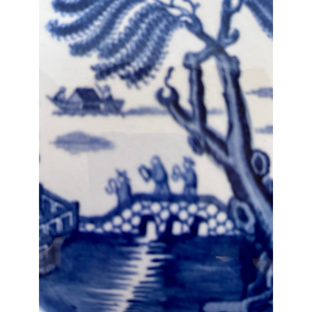 Mid 20th Century Booths England "Real Old Willow" Scalloped Dinner Plate For Sale - Image 10 of 14