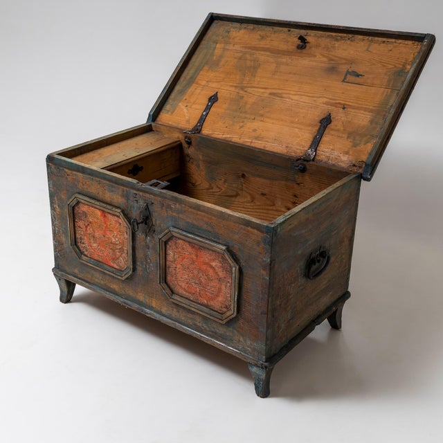 Baroque Southern German Painted Folk Chest, 1700s For Sale - Image 3 of 7