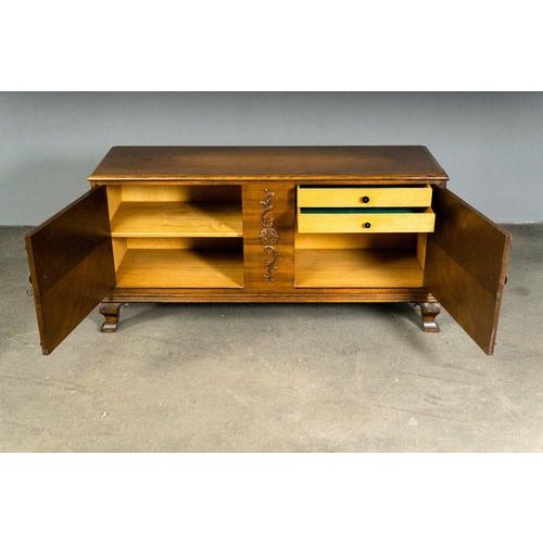 Brown Art Deco Sideboard in Oak For Sale - Image 8 of 18