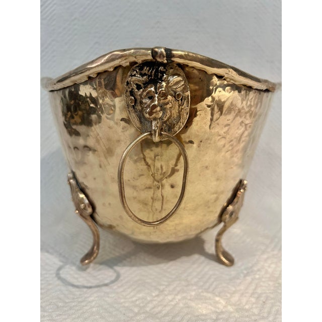 English Vintage Hammered Brass Cache Pot With Lions Head Rings and Four Feet For Sale - Image 3 of 7
