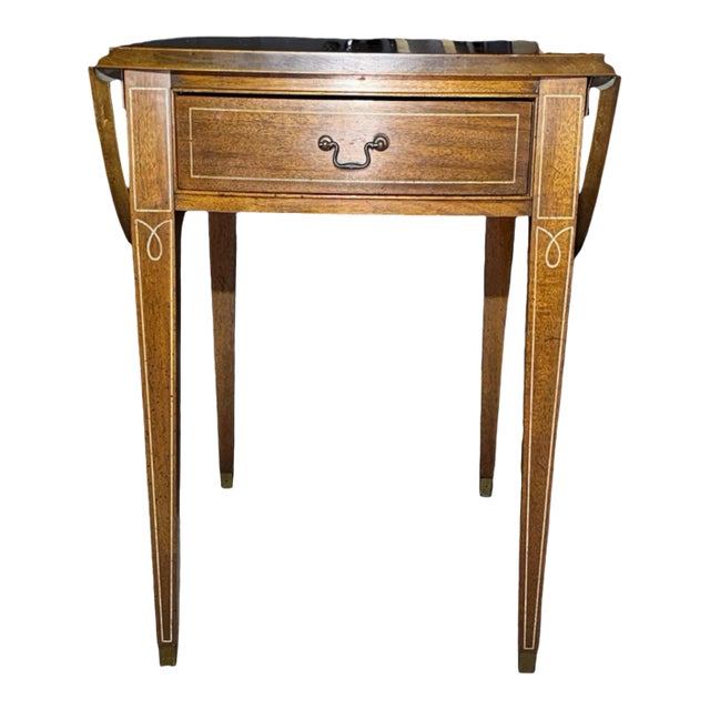 Mid 20th Century Hepplewhite Style Inlaid Mahogany Pembroke Drop-Leaf Side Table For Sale