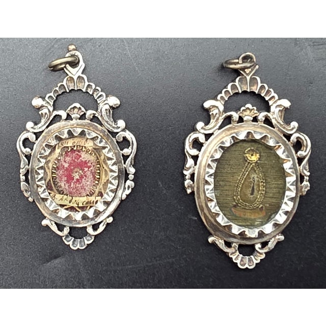Metal Silver 2-Pierced Relic Holders, 1850s, Set of 2 For Sale - Image 7 of 7
