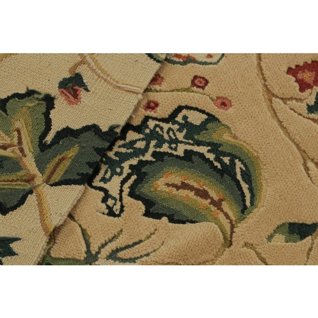 Textile Rug & Kilim’s European Style Flatweave Rug in Cream With Floral Patterns ‘Tudor’ For Sale - Image 7 of 7