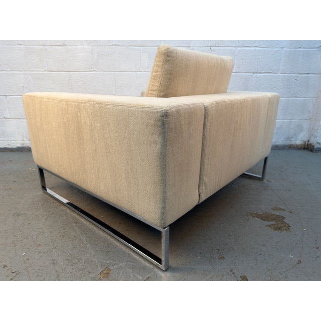 Mid-Century Modern Lounge Chair With Chrome Legs For Sale - Image 13 of 15