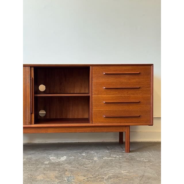 1970's Danish Modern Teak Credenza For Sale - Image 9 of 17