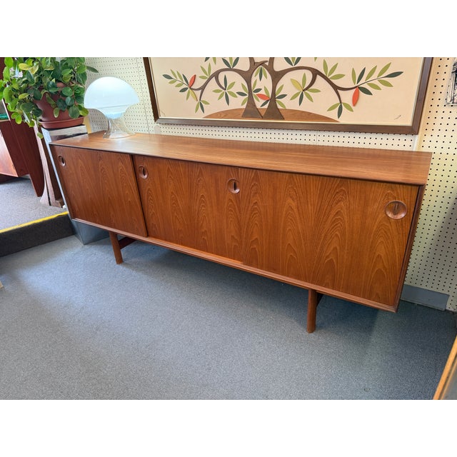 Mid-Century Modern Danish Teak Sliding Door Credenza C1960s Attributed to Fredrik Kayser For Sale - Image 3 of 18