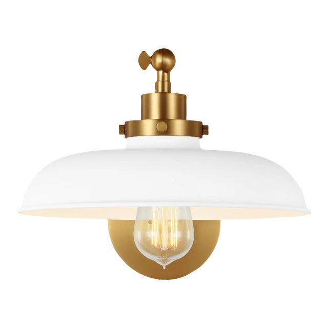 Chapman & Myers by Visual Comfort Studio Wellfleet Single Arm Wide Task Sconce, Matte White & Burnished Brass For Sale
