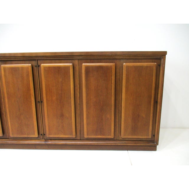 Mid-Century Modern Walnut Mid Century Credenza by Broyhill Forward 70 Premier Collection For Sale - Image 3 of 13