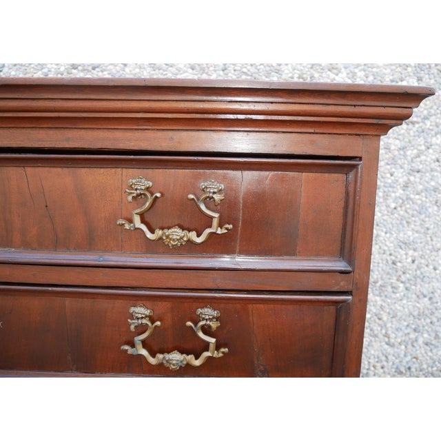 Antique Walnut Chest of Drawers, 18th Century For Sale - Image 3 of 18