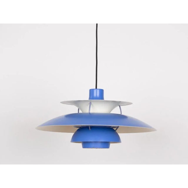 The ph 5 lamp is an icon of danish design that has gained immense popularity worldwide. Designed by the renowned designer...