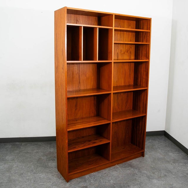 Mid Century Danish Modern Bookshelf Tall Teak Wood Shelving Unit Adjustable MCM For Sale In Sacramento - Image 6 of 11