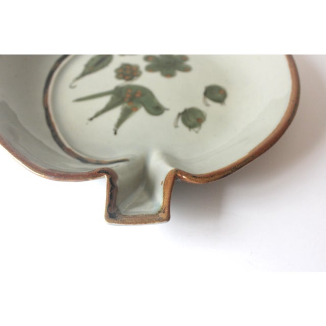 Gray Vintage El Palomar Ken Edwards Handmade Pottery Bird Dish Plate Leaf Shape Bohemian Ceramic Mexican Platter Bowl For Sale - Image 8 of 11