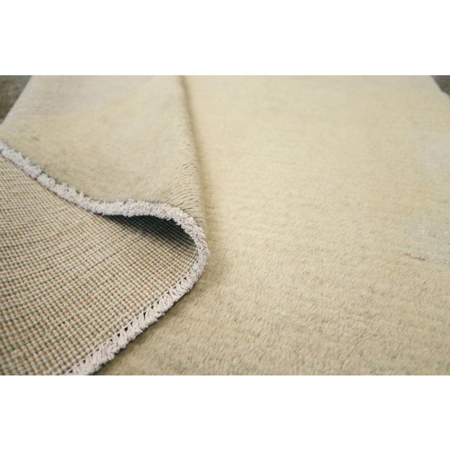 Galerie Shabab Collection Mid-20th Century Turkish Anatolian Throw Rug For Sale - Image 10 of 10