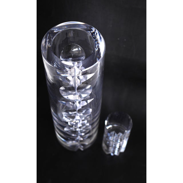 Mid-Century Modern Crystal Hand Cut Decorative Art Vase and Art Object by Mona Morales Schildt for Kosta, Sweden, 1960s, Set of 2 For Sale - Image 17 of 18