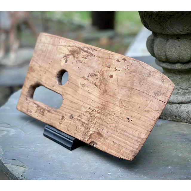 Brown Antique Wooden Artist Palette Sourced in France, 19th Century For Sale - Image 8 of 8