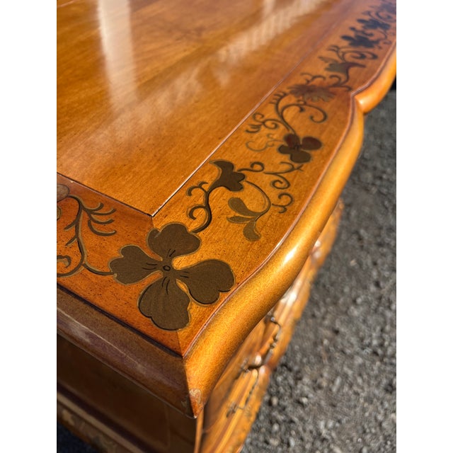 Vintage Hand-Painted Chinoiserie Serpentine Three-Drawer Chest For Sale - Image 9 of 17