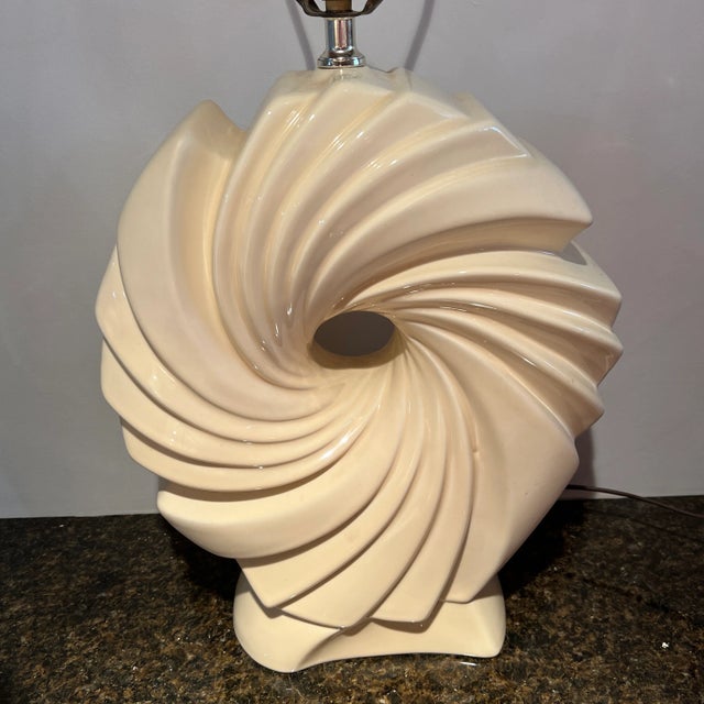 Mid-Century Modern Postmodern 1980s Ceramic Swirl Lamp For Sale - Image 3 of 6