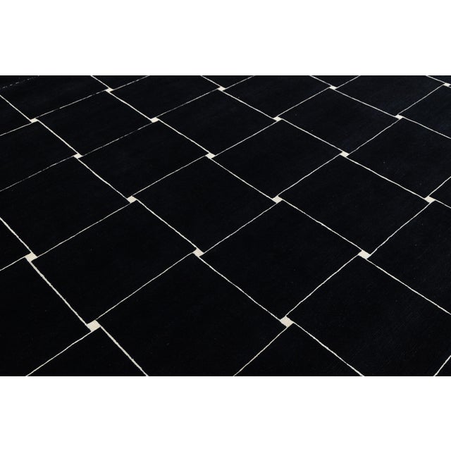 Modern Minimalist Black & Ivory Geometric Grid Wool Area Rug 10x14 For Sale In New York - Image 6 of 12