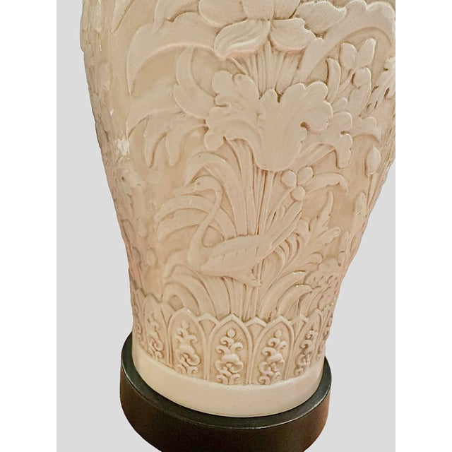 Pair of 1970s Chapman White Floral and Bird Relief Chinoiserie Lamps With White Silk Patterned Shades For Sale - Image 11 of 13