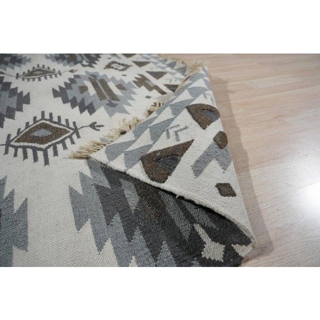 Textile 6x9 Ivory Flat Weave Wool Stacked Aztec Motifs Classic Traditional Carpet Rug For Sale - Image 7 of 8