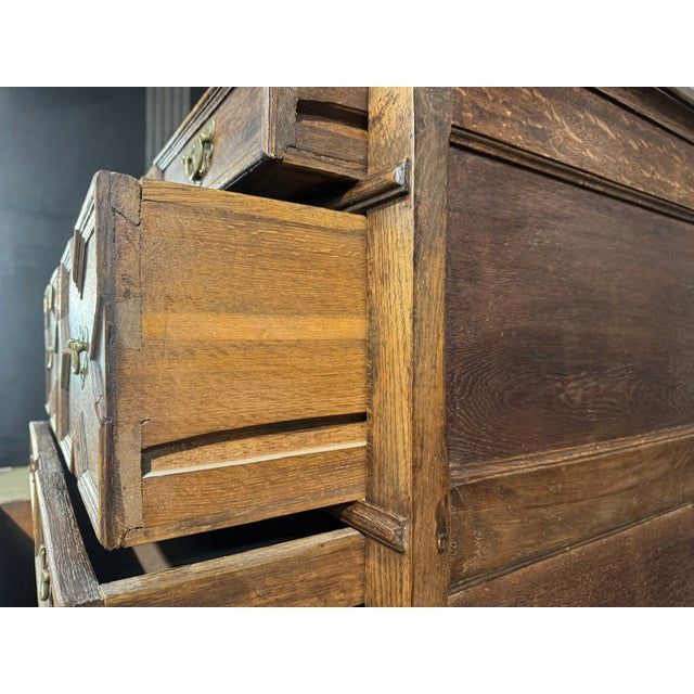 18th Century Oak Chest of Drawers, 1790s For Sale - Image 4 of 15