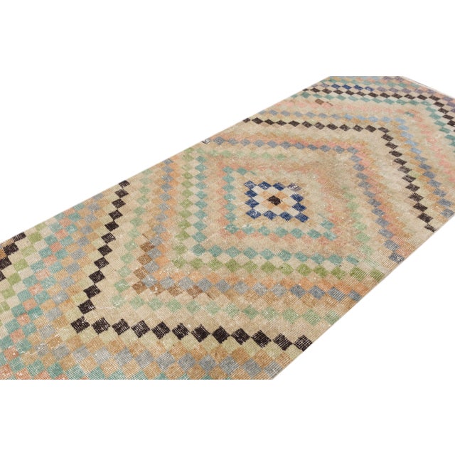 1960s Vintage Turkish Beige Handmade All-Over Wool Runner For Sale In New York - Image 6 of 8