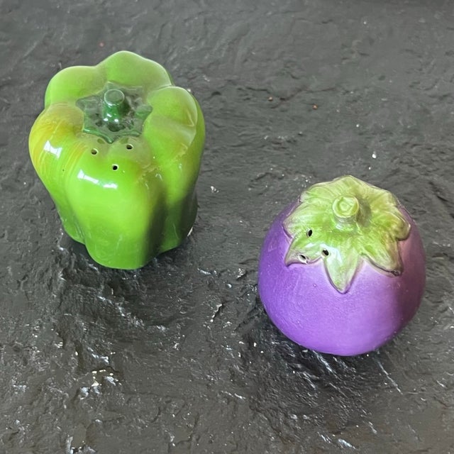 Otagiri Salt/Pepper Shakers in Form of Aubergine Nad Bell Pepper