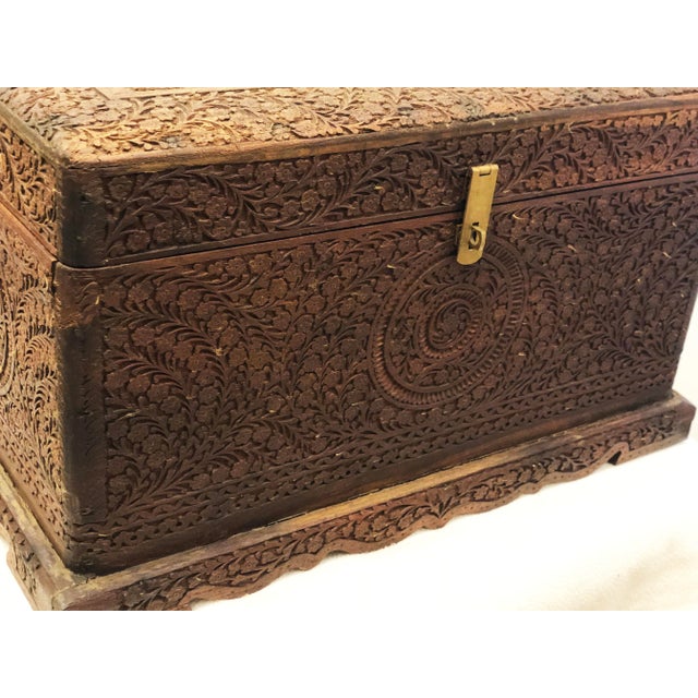 Indian Hand-Carved Wooden Box, 1930s For Sale - Image 6 of 18
