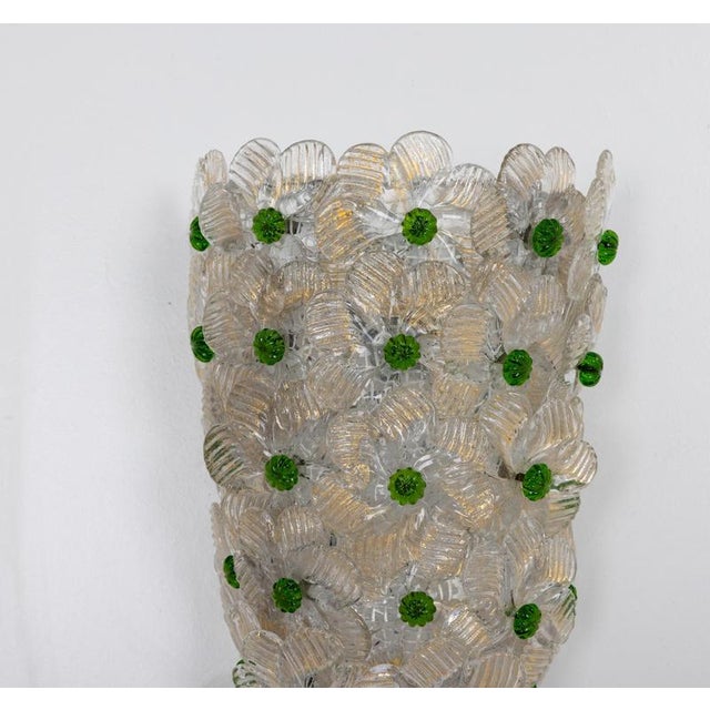 Single petite murano wall light made by barovier & toso, italy, circa 1970-1979. High quality and in very good condition....