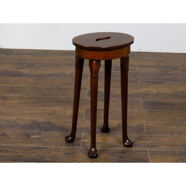 Wood 19th-Century English Walnut Stool with Hand-Cut Central Handle and Pad Feet For Sale - Image 7 of 10