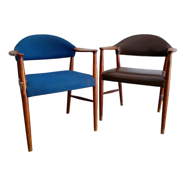 Danish Chairs attributed to Kurt Olsen, 1960s, Set of 2 For Sale