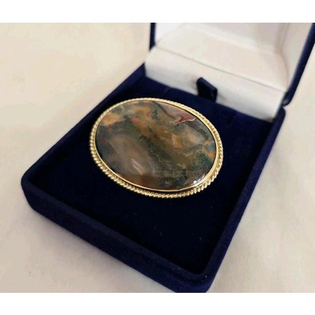 1980s Vintage 9ct Yellow Gold Moss Agate Brooch, Sheffield, 1989 For Sale - Image 5 of 18