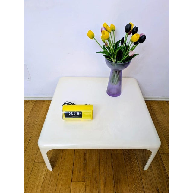 White Demetrio 70 Coffee Table by Vico Magistretti for Artemide, Italy, 1970s For Sale - Image 3 of 15