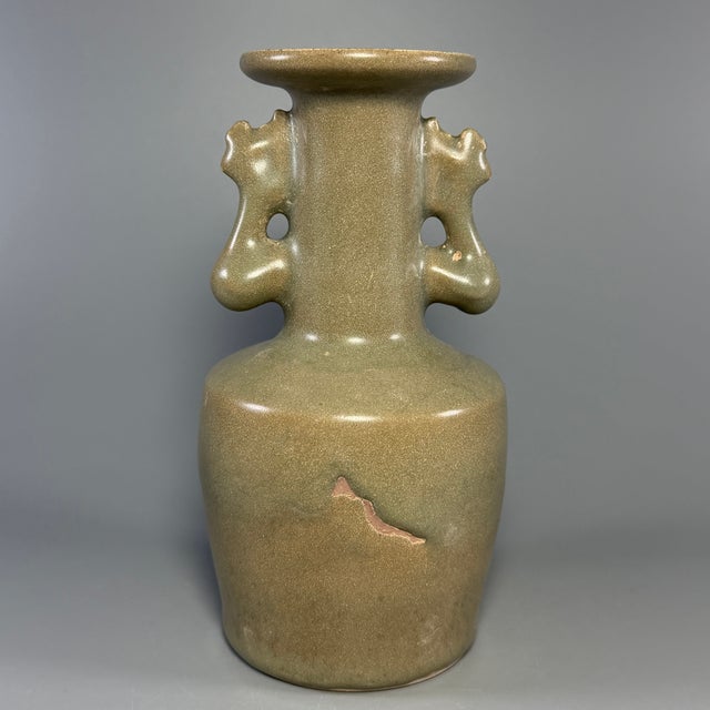 Antique Chinese Official‑Style Celadon Vase With Phoenix‑Shaped Handles For Sale - Image 4 of 6