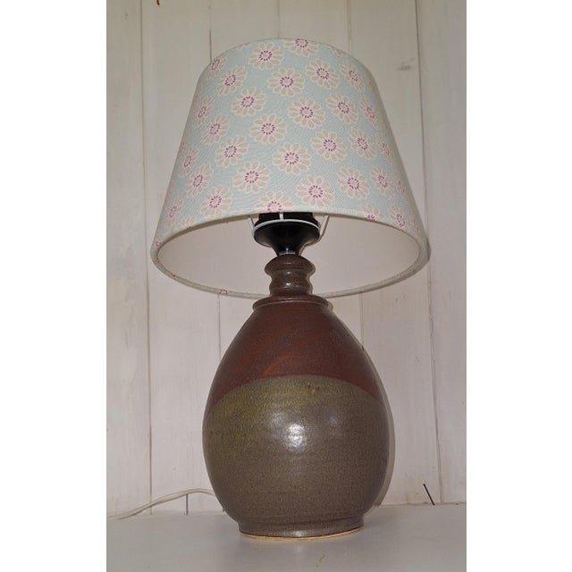 Vintage Table Lamp with Brown Ceramic Base and Fabric Shade, 1970s For Sale - Image 6 of 7