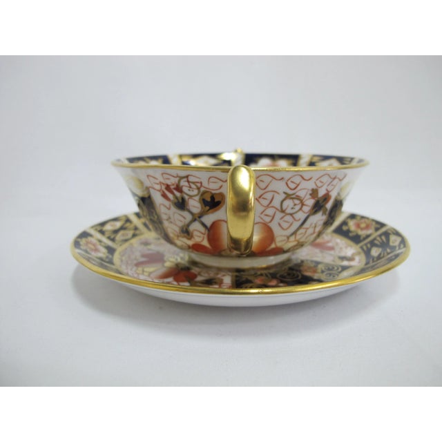 Ceramic Early 20th Century Royal Crown Derby 2451 Traditional Imari Bone China Soup Cup Bowl & Saucer Set - 4pcs For Sale - Image 7 of 13