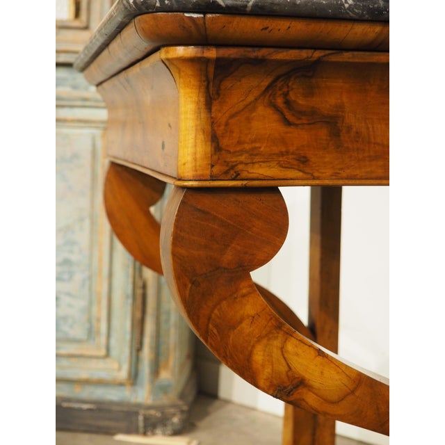 French Charming Circa 1825 French Restauration Period Console in Walnut and Burl Walnut For Sale - Image 3 of 17