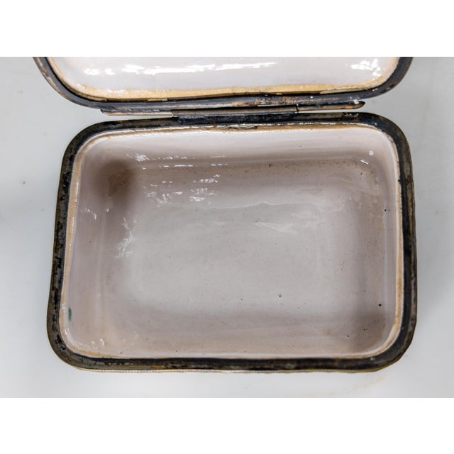 19th Century French Rouen Faience Trinket Box With Green Floral Decoration For Sale - Image 10 of 12