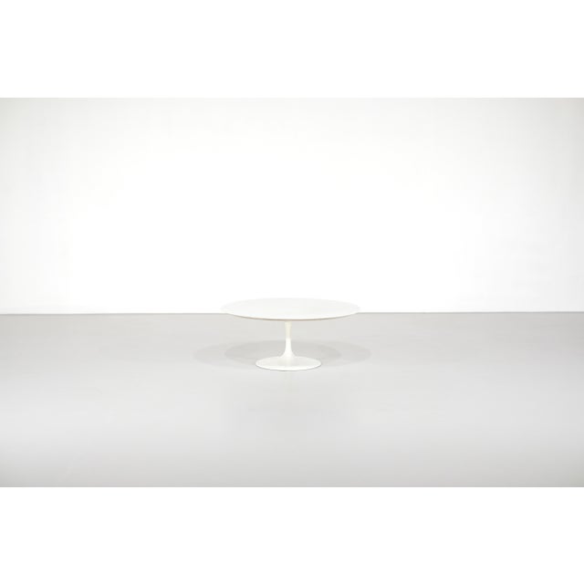 Tulip Coffee Table with Round Top in White Laminate by Eero Saarinen for Knoll International, 1958 For Sale - Image 14 of 14
