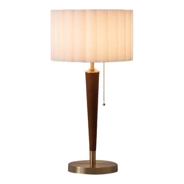 1970s Nova of California Scalloped Brass Table Lamp - Walnut, Weathered Brass, White Linen, on/Off Pull Chain For Sale