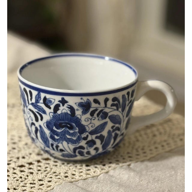 Blue 1970s Set of 5 Centrum Cxm4 Blue Floral Chinese Porcelain Large Cappuccino Mugs For Sale - Image 8 of 10