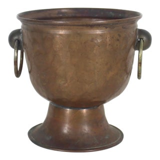 Early 20th Century Primitive Rustic Hammered Copper Planter With Handles, Indoor Garden, Office Decor, England English Style, Rich Patina Old For Sale