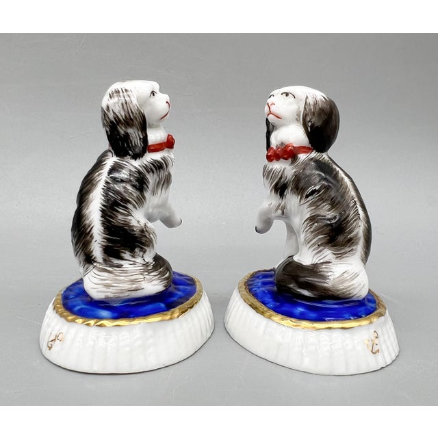 Antique Staffordshire Style Porcelain Spaniel Dog Figurines on Cobalt Blue Cushions - A Pair | Traditional, Victorian, English Country For Sale - Image 9 of 12